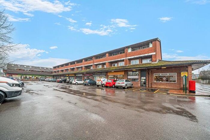 2 Bedroom Apartment For Sale In Savile Way, Grove, Wantage, OX12