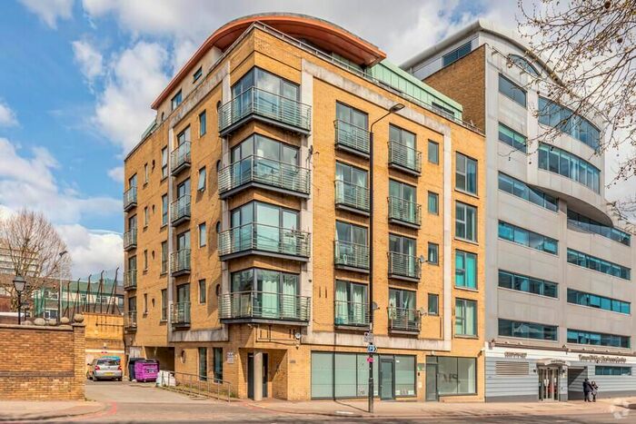 2 Bedroom Flat To Rent In The K Building, - East Smithfield, Wapping, Aldgate, London, E1W