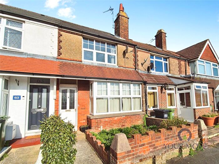 3 Bedroom Terraced House For Sale In Station Road, Polegate, East Sussex, BN26