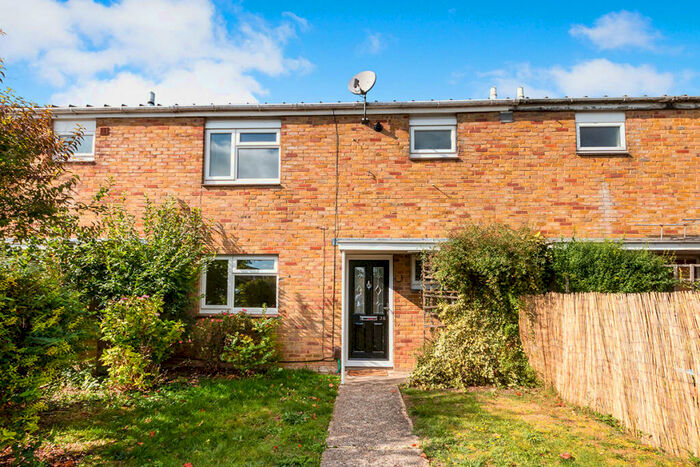 3 Bedroom House To Rent In Mozart Close, Basingstoke, Hampshire, RG22