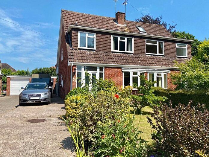 4 Bedroom Semi-Detached House For Sale In Tennyson Close, Warminster, BA12