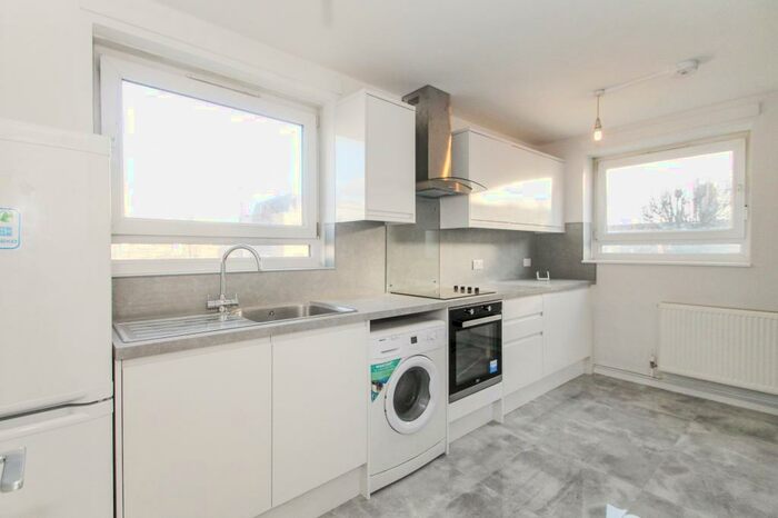 2 Bedroom Flat To Rent In Arden Estate, Islington, N1