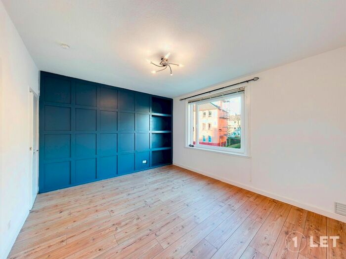 2 Bedroom Flat To Rent In Stenhouse Gardens North, Stenhouse, Edinburgh, EH11