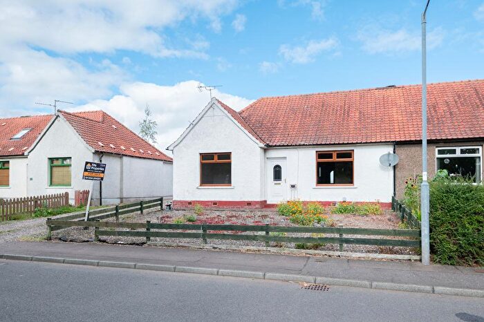 2 Bedroom Semi-Detached Bungalow For Sale In Stratheden Park, Stratheden, Fife, KY15