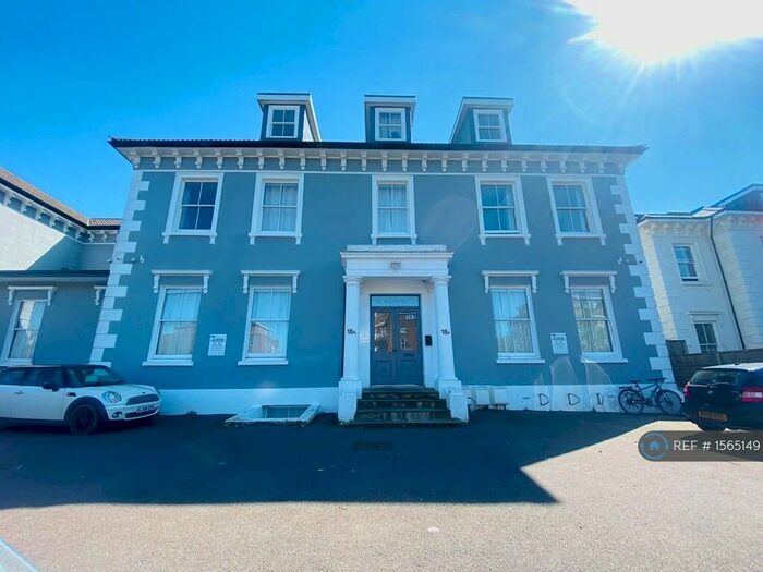 3 Bedroom Flat To Rent In St Gabriel's House, Brighton, BN2