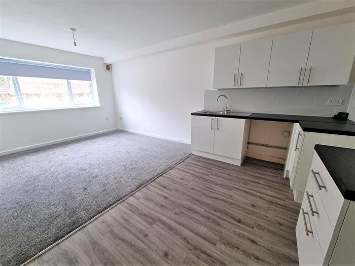 1 Bedroom Flat To Rent In Abbelaine Court Laburnum Drive, Newport, NP19