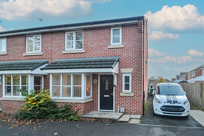 3 Bedroom Semi-Detached House To Rent In Wedgwood Drive, Warrington, WA4