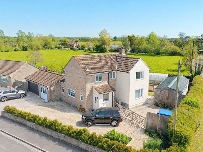 4 Bedroom Detached House For Sale In Portland Road, Langport, TA10