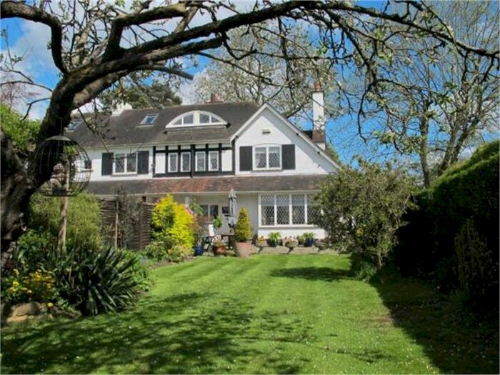 3 Bedroom Semi-Detached House For Sale In Church Road, Brasted, TN16