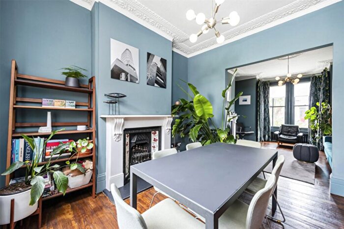 4 Bedroom Terraced House For Sale In Highbury Hill, London, N5