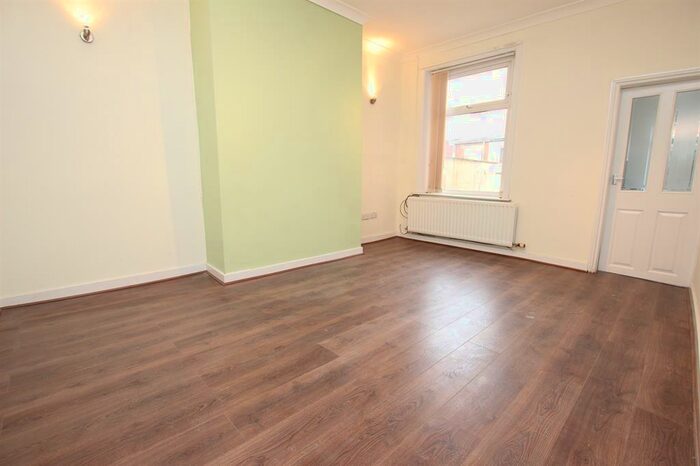 3 Bedroom Terraced House To Rent In Marsh Terrace Darwen, BB3