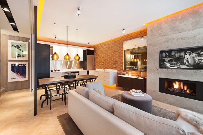 3 Bedroom Town House To Rent In Pavilion Road, London, SW1X