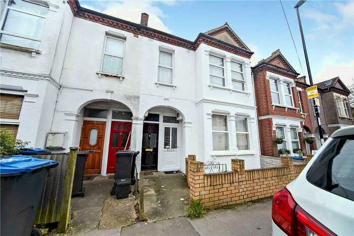 2 Bedroom Detached House To Rent In Hythe Road, Thornton Heath, CR7