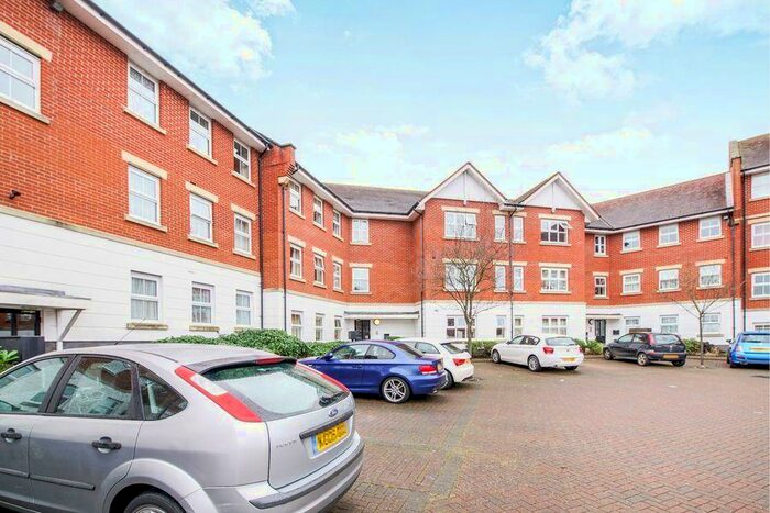 2 Bedroom Apartment To Rent In Bell Chase, GU11