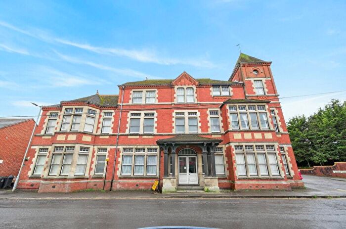 2 Bedroom Flat For Sale In Prince Of Wales House, Ludgershall, SP11