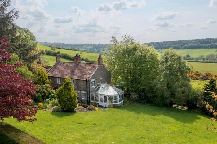 4 Bedroom Detached House For Sale In Hackness, Scarborough, YO13