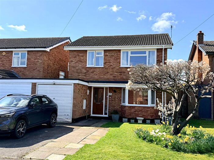 3 Bedroom Link Detached House For Sale In Ash Croft, Sheepy Magna, CV9