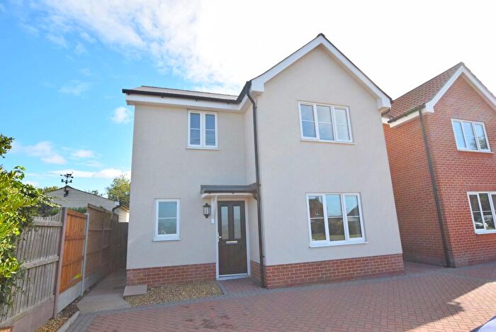 4 Bedroom Detached House For Sale In Colchester Road, Thorpe-le-Soken, CO16