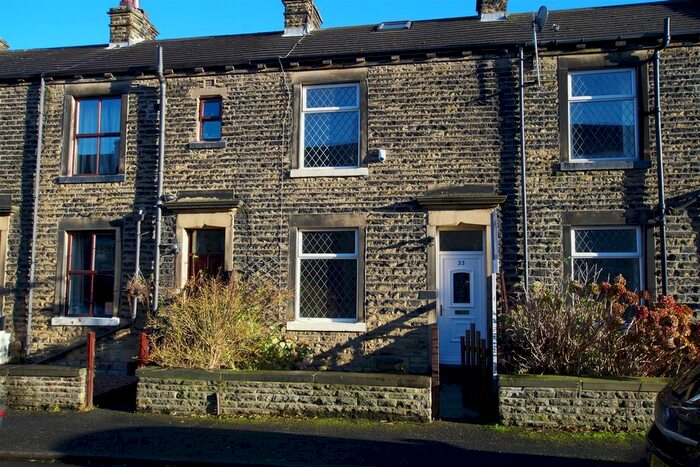 2 Bedroom Terraced House To Rent In Woodbine Terrace, Idle, Bradford, BD10