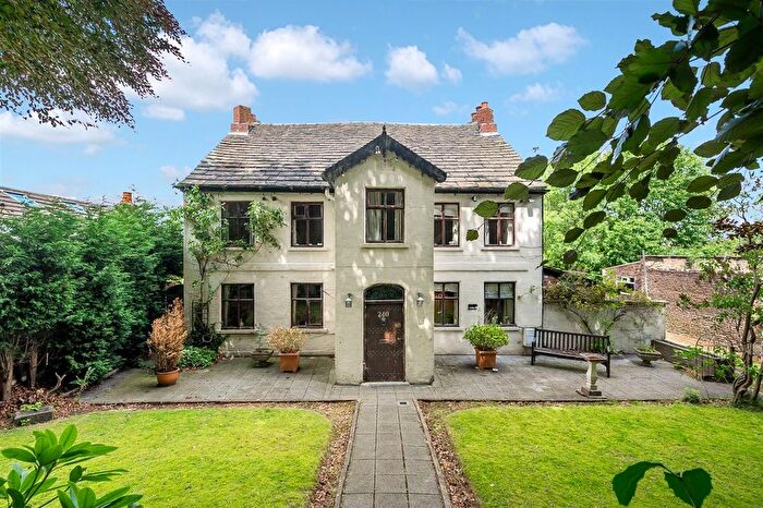 4 Bedroom Detached House For Sale In Davyhulme Road, Urmston, M41