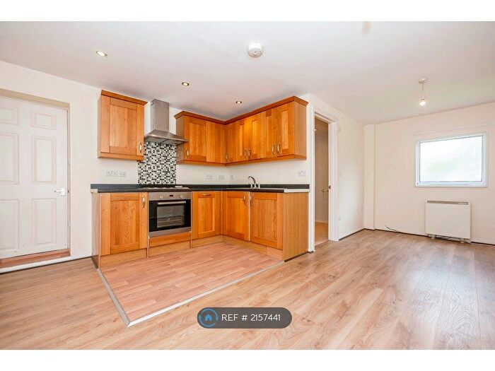 2 Bedroom Bungalow To Rent In Morgan Road, Rochester, ME2