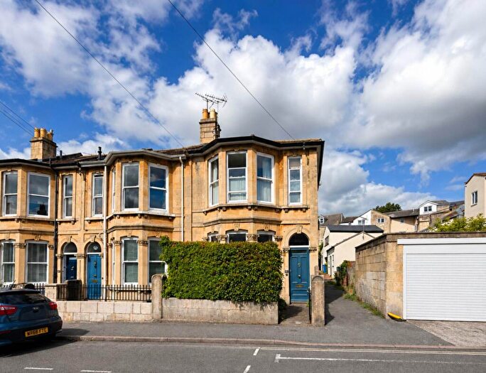 3 Bedroom End Of Terrace House For Sale In Park Road, Bath, BA1