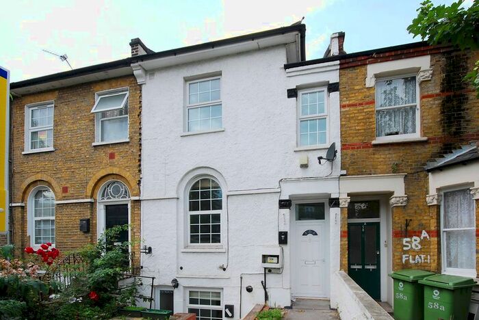 2 Bedroom Flat To Rent In Peckham Hill Street, Peckham, London, SE15