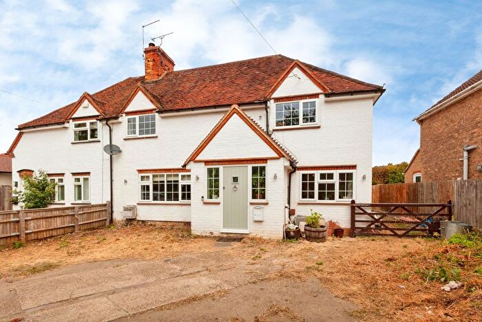 4 Bedroom Semi-Detached House For Sale In Lock Lane, Maidenhead, Berkshire, SL6
