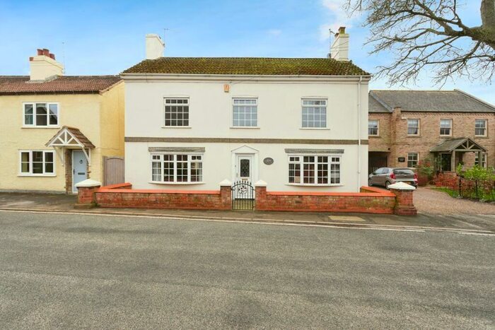 3 Bedroom Detached House For Sale In Asselby, Goole, DN14