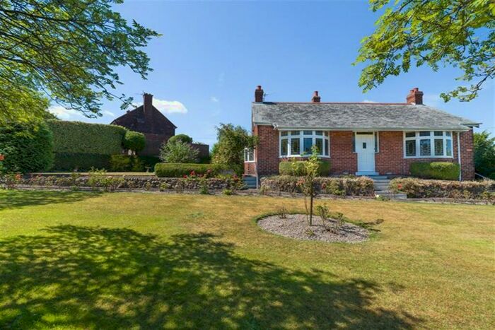 3 Bedroom Detached Bungalow To Rent In Holburn Crescent, Ryton, NE40