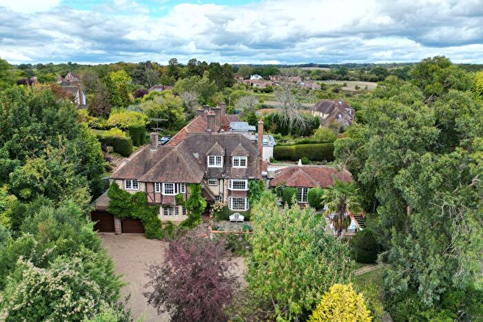 7 Bedroom End Of Terrace House For Sale In Crondall Lane, Farnham, GU9