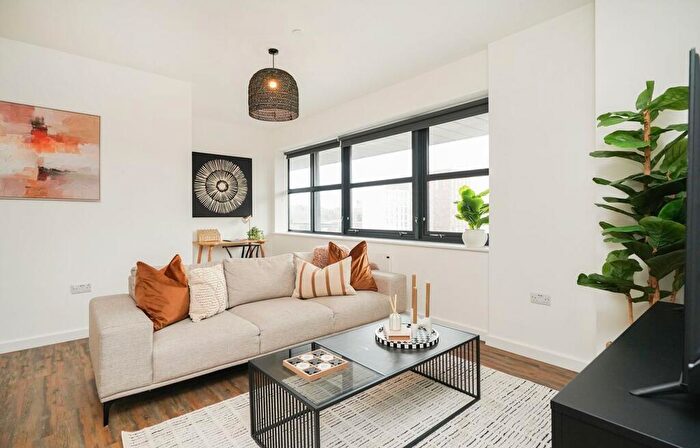 2 Bedroom Apartment To Rent In Young Street, City Centre, S1