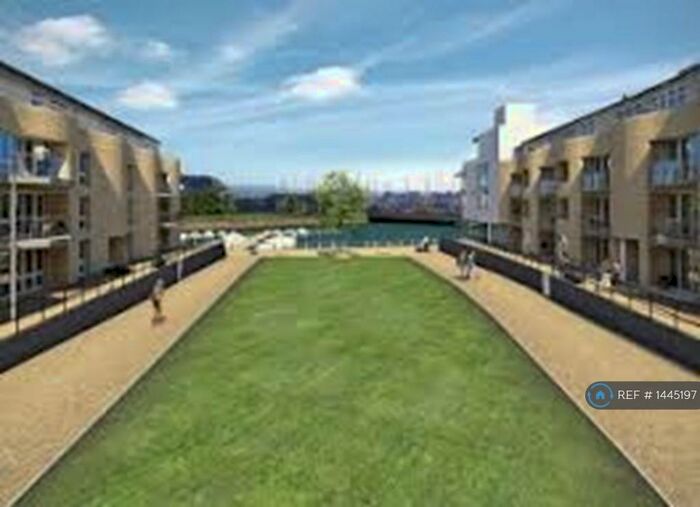 2 Bedroom Flat To Rent In Lymington, Lymington, SO41