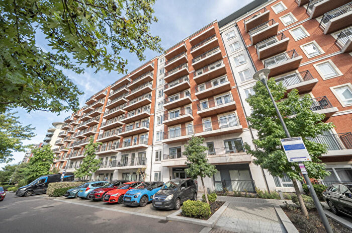 2 Bedroom Apartment For Sale In Beaufort Square, Beaufort Park, Colindale, NW9