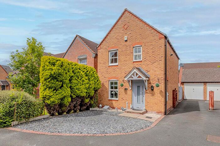3 Bedroom Detached House For Sale In Lordswood Road, Stoke-On-Trent, ST4