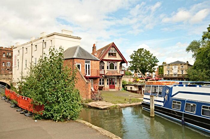 2 Bedroom Flat To Rent In Salter Brothers Yard, Folly Bridge, Oxford, OX1