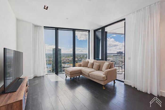 1 Bedroom Apartment To Rent In The Madison, Marsh Wall, Canary Wharf, E14