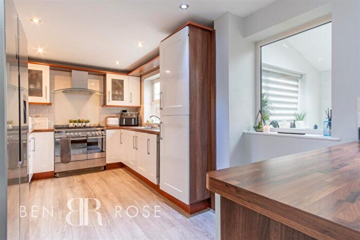 6 Bedroom Detached House For Sale In Birkdale Close, Euxton, Chorley, PR7