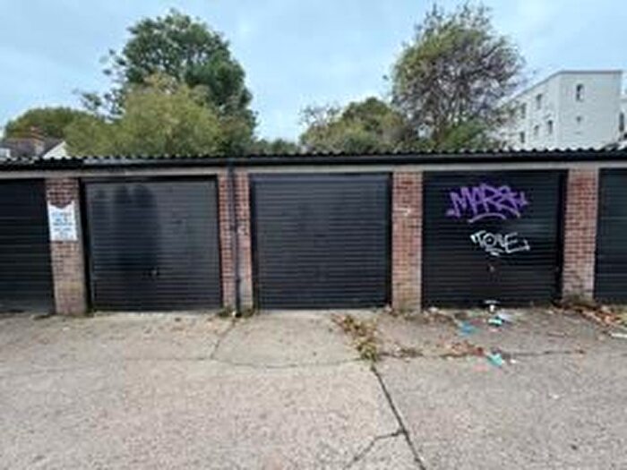 Property To Rent In Gunyah Court, Spencer Road, London, W4