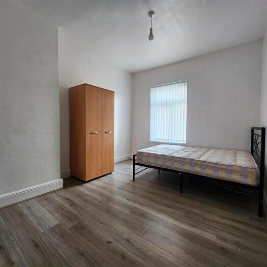 1 Bedroom House To Rent In Clitheroe Road, Manchester, M13