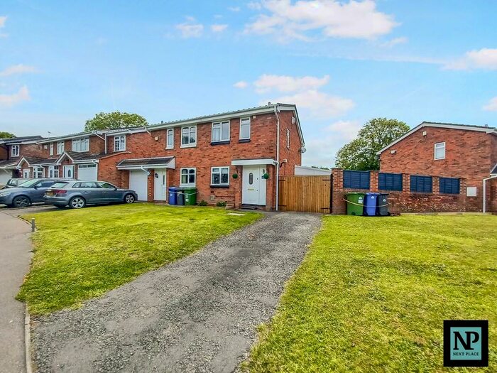 2 Bedroom Semi-Detached House To Rent In Grassholme, Wilnecote, B77