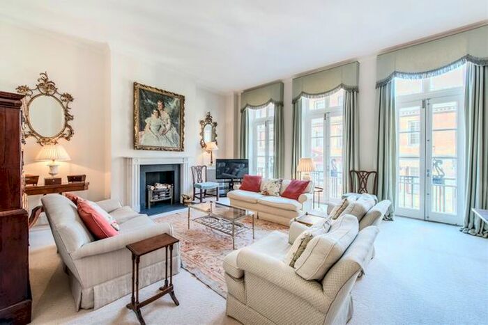 2 Bedroom Flat To Rent In Balfour Place, Mayfair, W1K