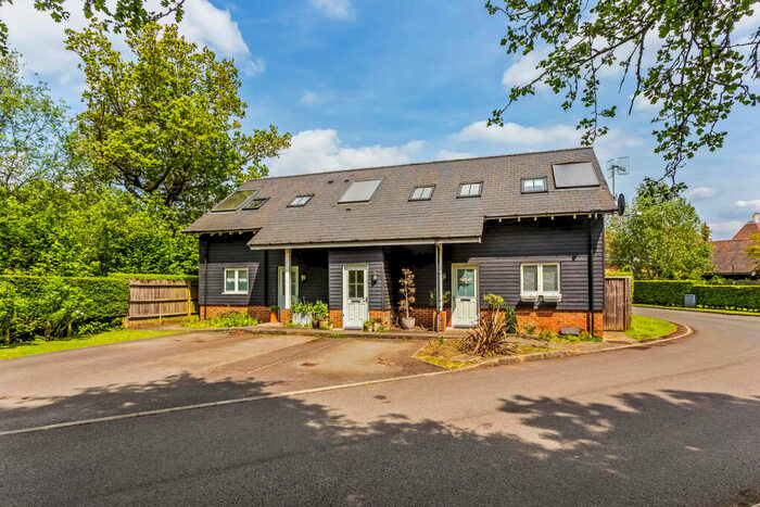 2 Bedroom Maisonette For Sale In Willow Drive, Crowhurst, Lingfield, RH7