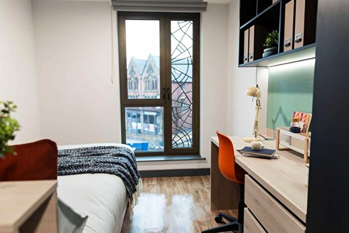 1 Bedroom Flat To Rent In Cookridge Street, Leeds, LS2