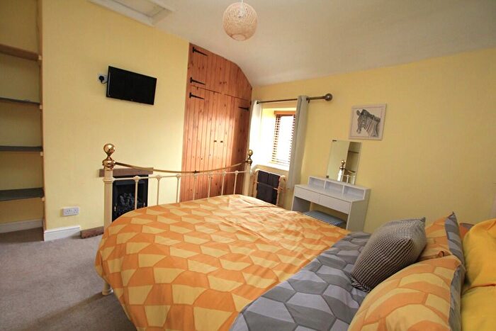 2 Bedroom Cottage To Rent In Churton Road, Farndon, Chester, CH3