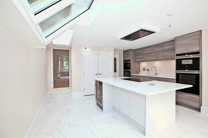 4 Bedroom Terraced House To Rent In Hazledene Road, London, W4