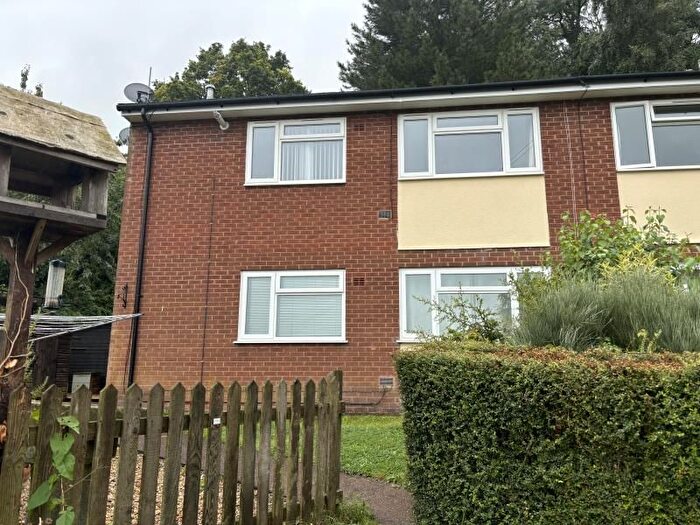 2 Bedroom Flat To Rent In Callins Close, Minehead, TA24