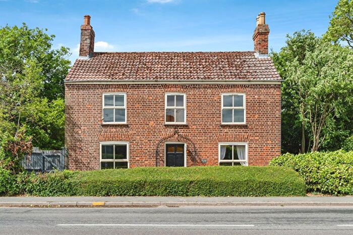 3 Bedroom Detached House For Sale In Spalding Road, Holbeach, Spalding, PE12