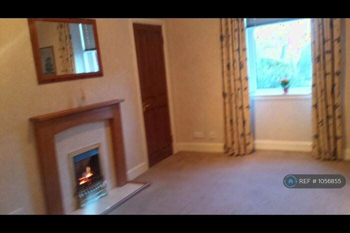 2 Bedroom Flat To Rent In Rose Street, Dunfermline, KY12