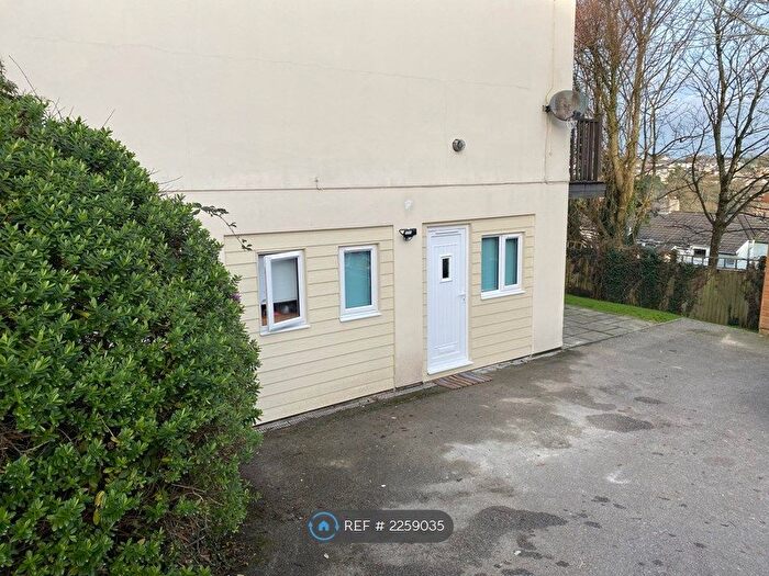 1 Bedroom Flat To Rent In Penvale Drive, Penryn, TR10